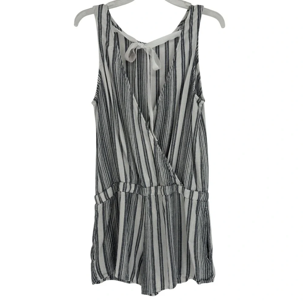 Bella Dahl Linen Blend Romper Gray White Striped Tie Back Medium Coastal Beach